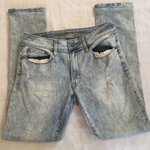 American Eagle Destroyed wash. Men’s Jeans 29x30